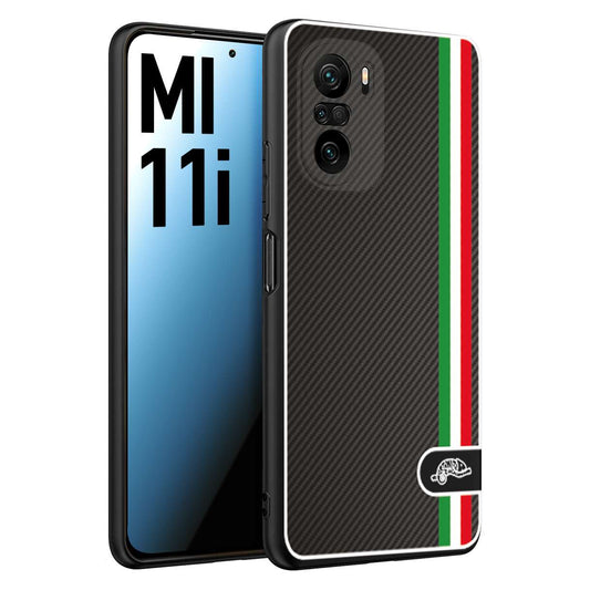 CUSTOMIZZA - Custodia cover nera morbida in tpu compatibile per Xiaomi Mi 11i effetto fibra di carbonio bandiera Italia made in Italy