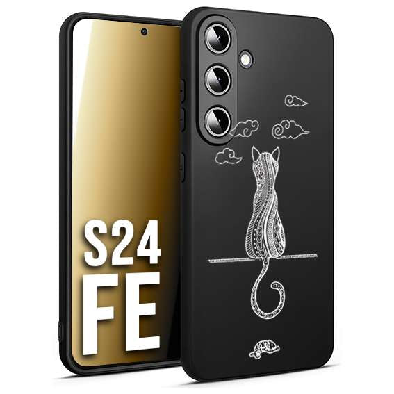 CUSTOMIZZA - Custodia cover nera morbida in tpu compatibile per Samsung S24 FE gatto mandala stilizzato gattino a rilievo soft touch donna bianca