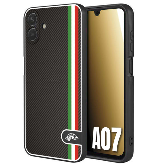 CUSTOMIZZA - Custodia cover nera morbida in tpu compatibile per Samsung A07 effetto fibra di carbonio bandiera Italia made in Italy